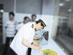 加强餐饮服务机构规范化管理体系建设，筑牢民生食品安全防线
